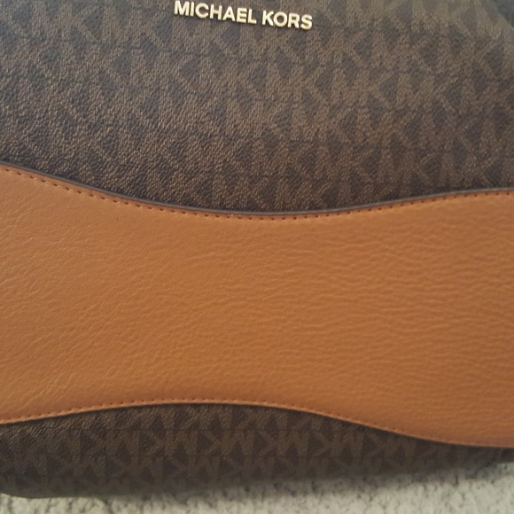 Michael Kors Fulton Bag - BNWOT - Picture 4 of 5